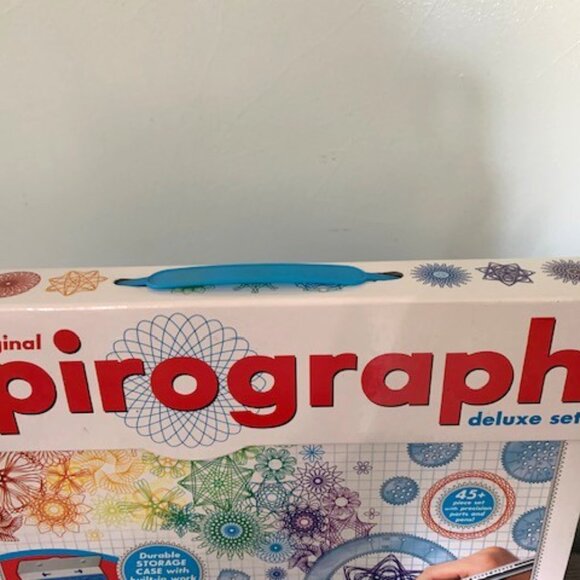 Hasbro Spirograph deluxe set 22 pieces by Kahootz - Picture 3 of 5